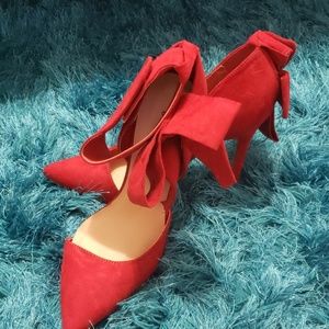 🔥🔥🔥🔥🔥Never worn Red Hot Heels (Hadley)!!